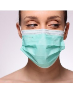 La siguiente fotografía muestra un paquete de mascarillas sin grafeno de color lila